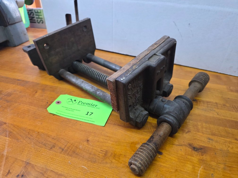 Columbian Vise & MFG Co. #1-RD Patternmakers Vise. 