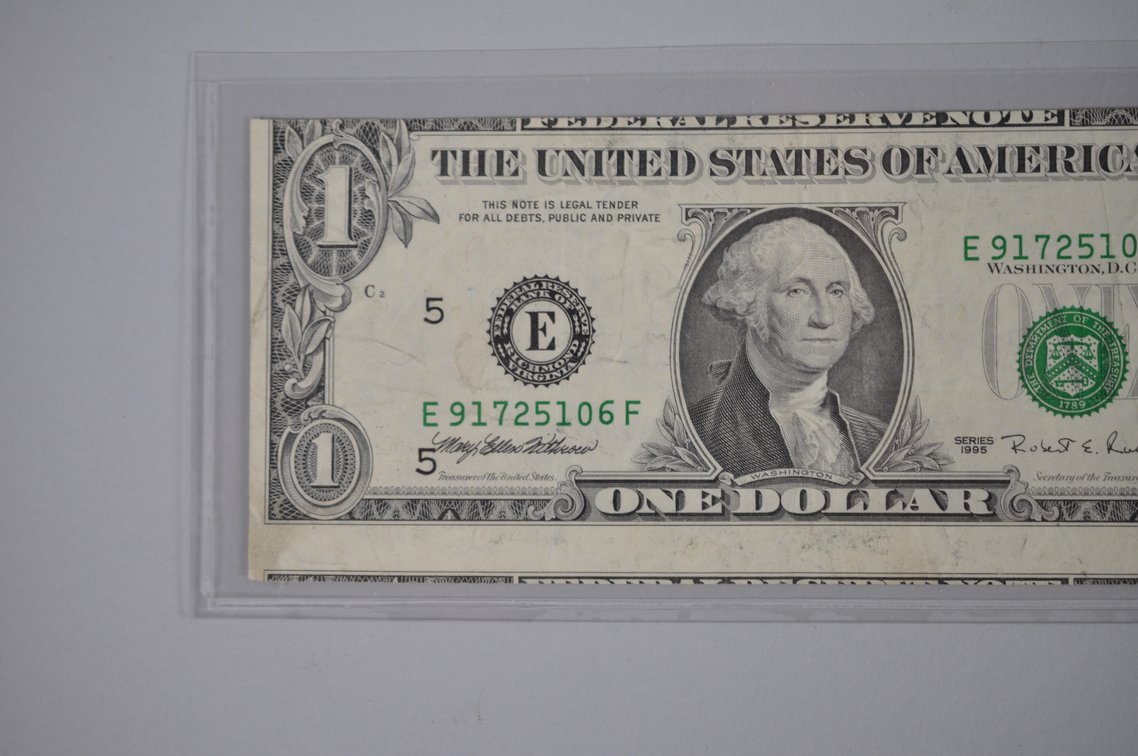 Series of 1995 Small Type One Dollar Error Notes, photo 4 of 16