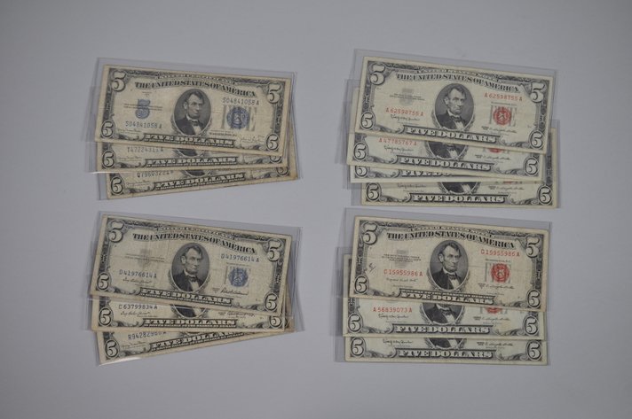 1934/53/63 Small Type Five Dollar Blue & Red Seals