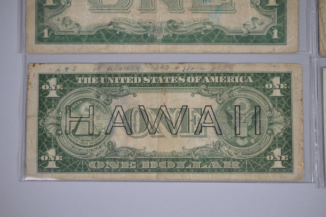 1928 One Dollar Blue Silver Certificate & 1935 Brown Hawaii, photo 12 of 15