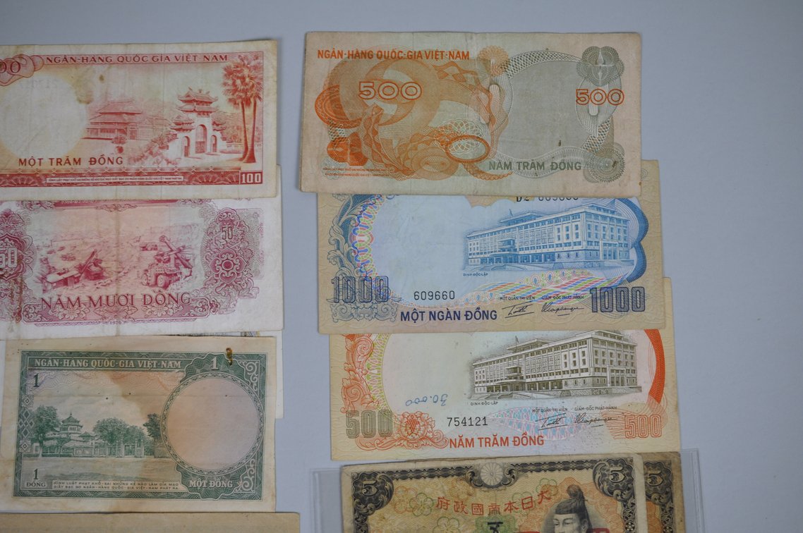 Assorted Foreign Banknotes from Asia, photo 9 of 20