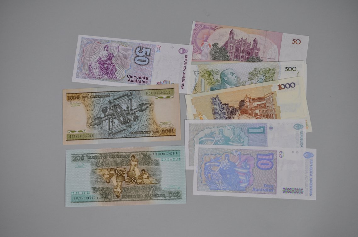Assorted Foreign Banknotes of Various Countries, photo 11 of 20