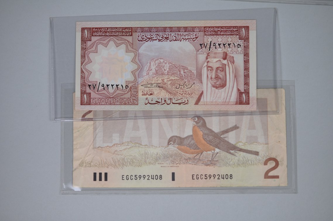 Assorted Foreign Banknotes of Various Countries, photo 2 of 20
