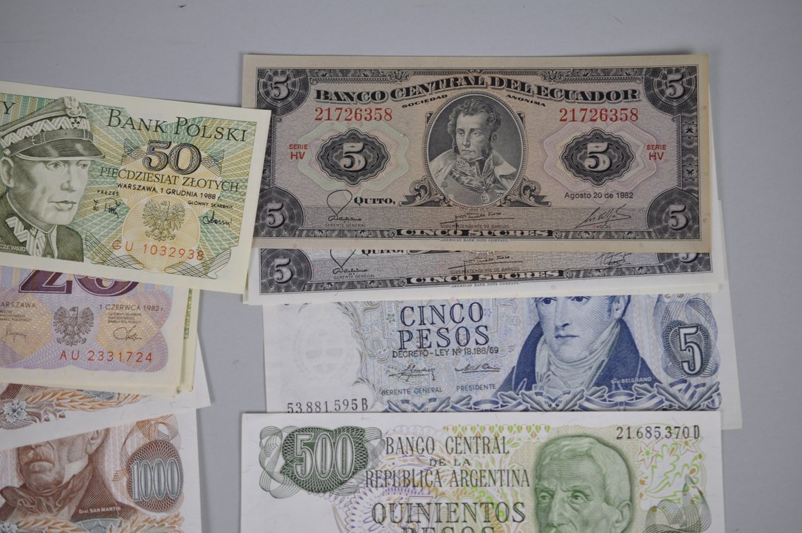 Assorted Foreign Banknotes of Various Countries, photo 19 of 20