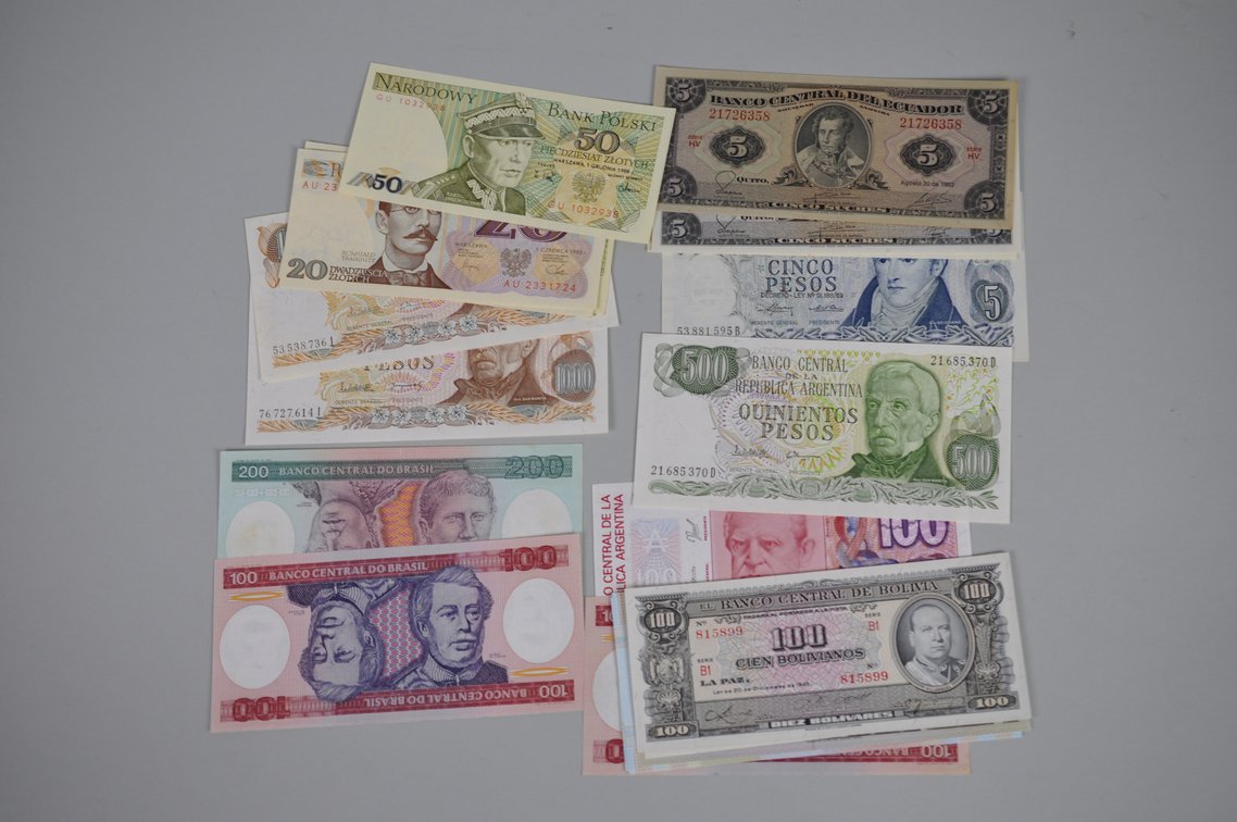 Assorted Foreign Banknotes of Various Countries, photo 14 of 20