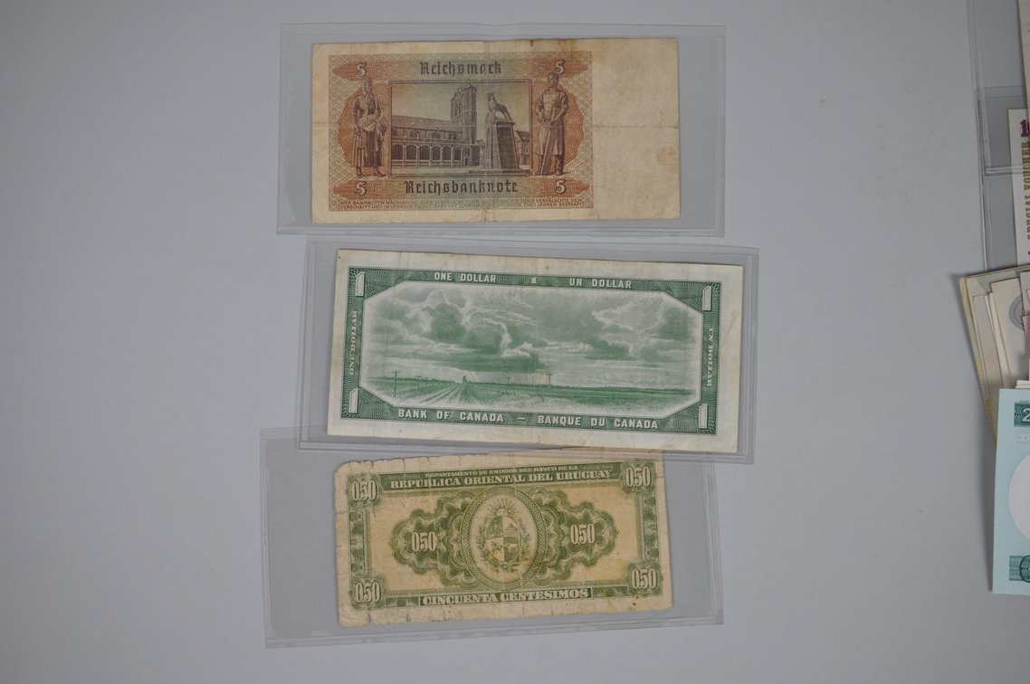 Assorted Foreign Banknotes of Various Countries, photo 5 of 20