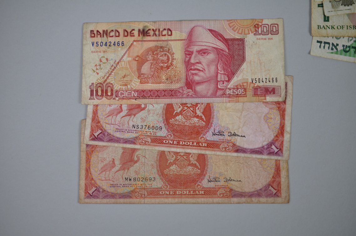 Assorted Foreign Banknotes of Various Countries, photo 2 of 20