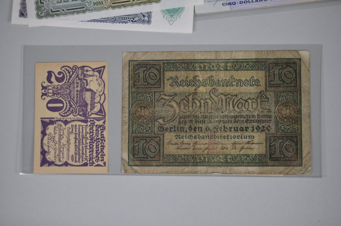  Assorted Foreign Banknotes of Various Countries, photo 2 of 19