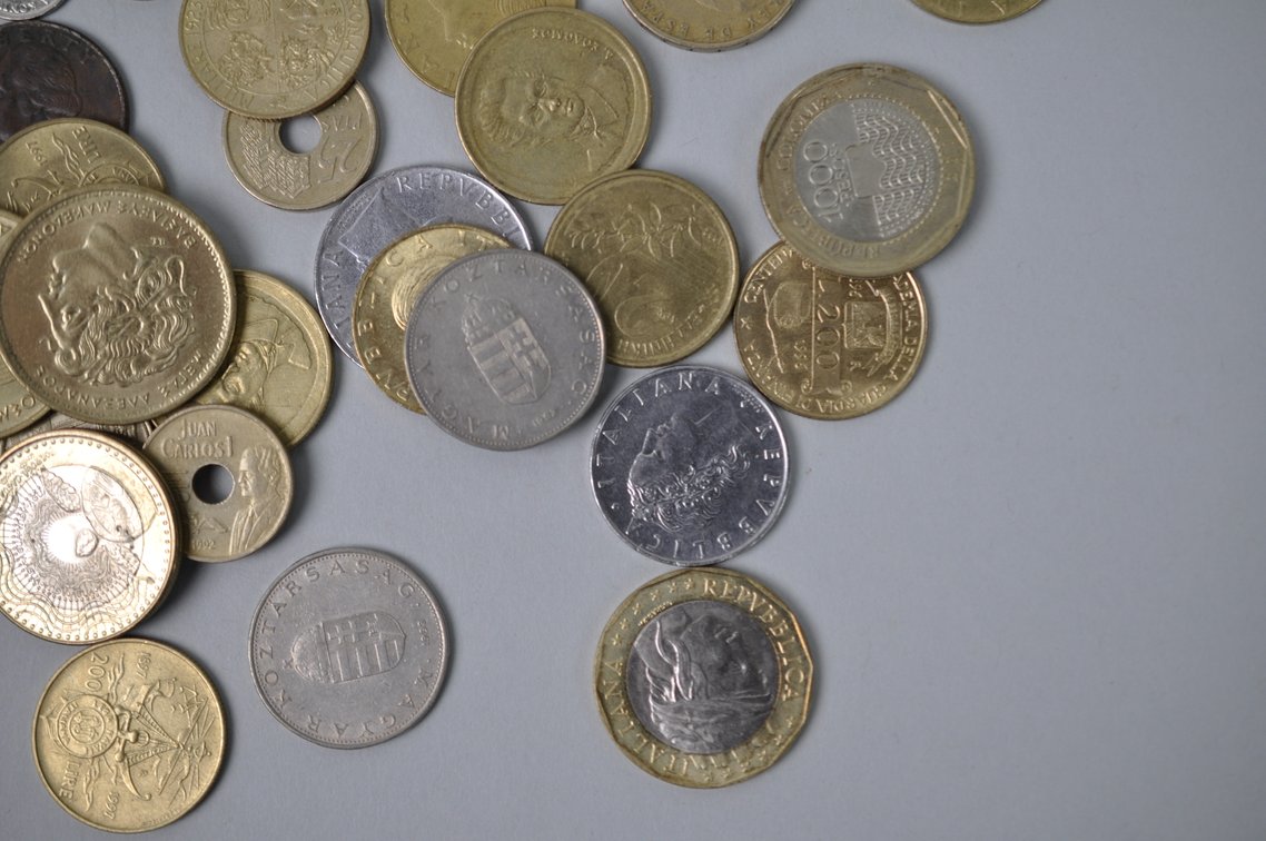 Assorted Coins, Tokens & 1962–63 Unc. Sets, photo 11 of 19