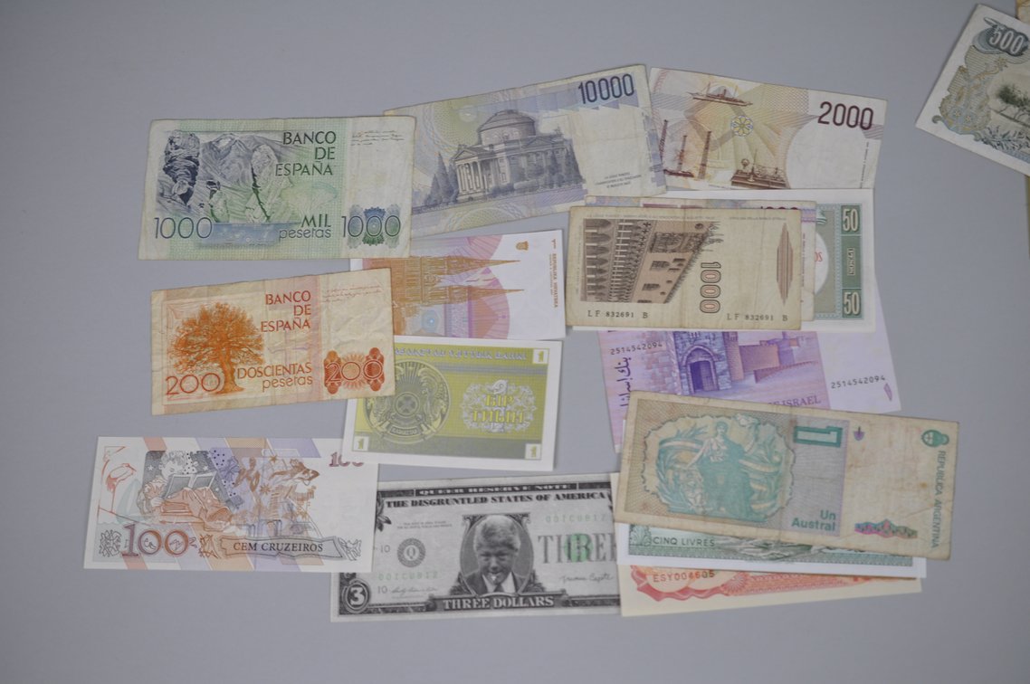  Assorted Foreign Banknotes of Various Countries, photo 7 of 19