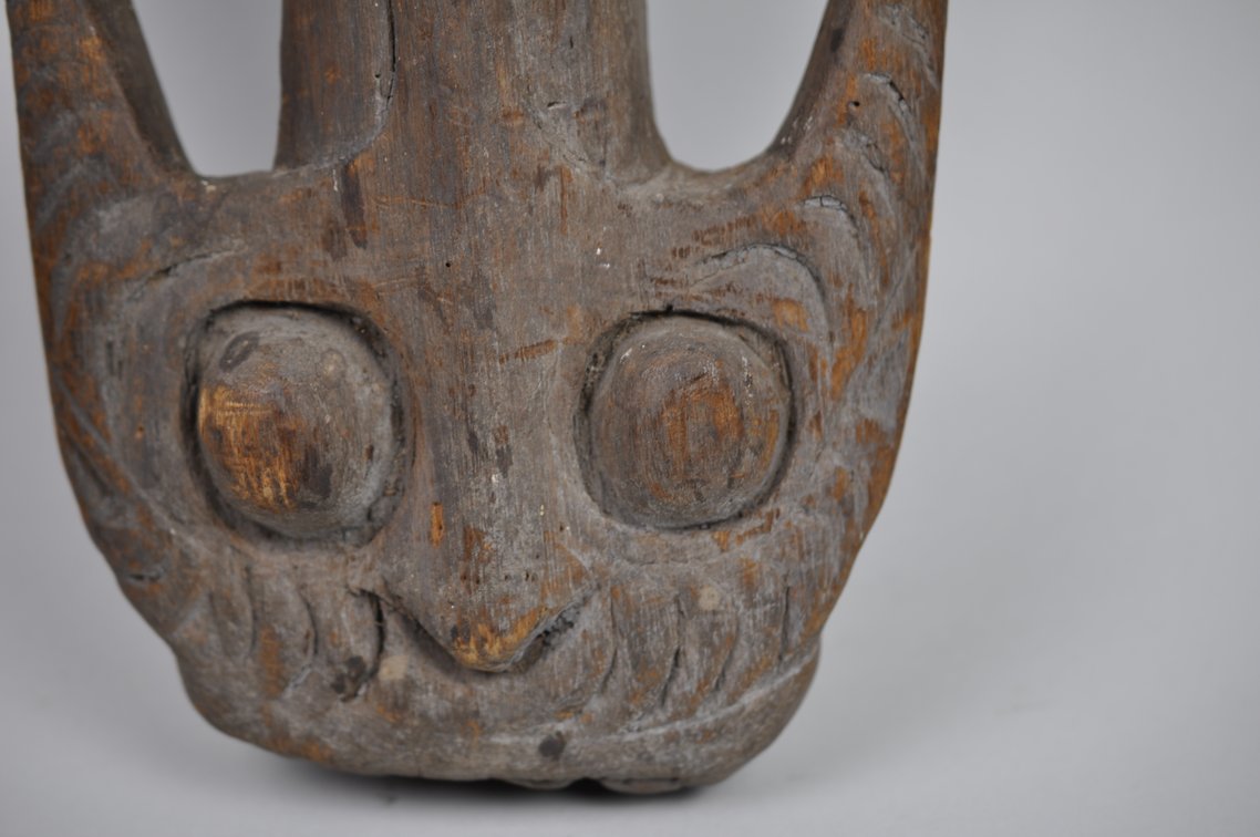 Papua New Guinea Sepik River Suspension Hook, photo 5 of 13