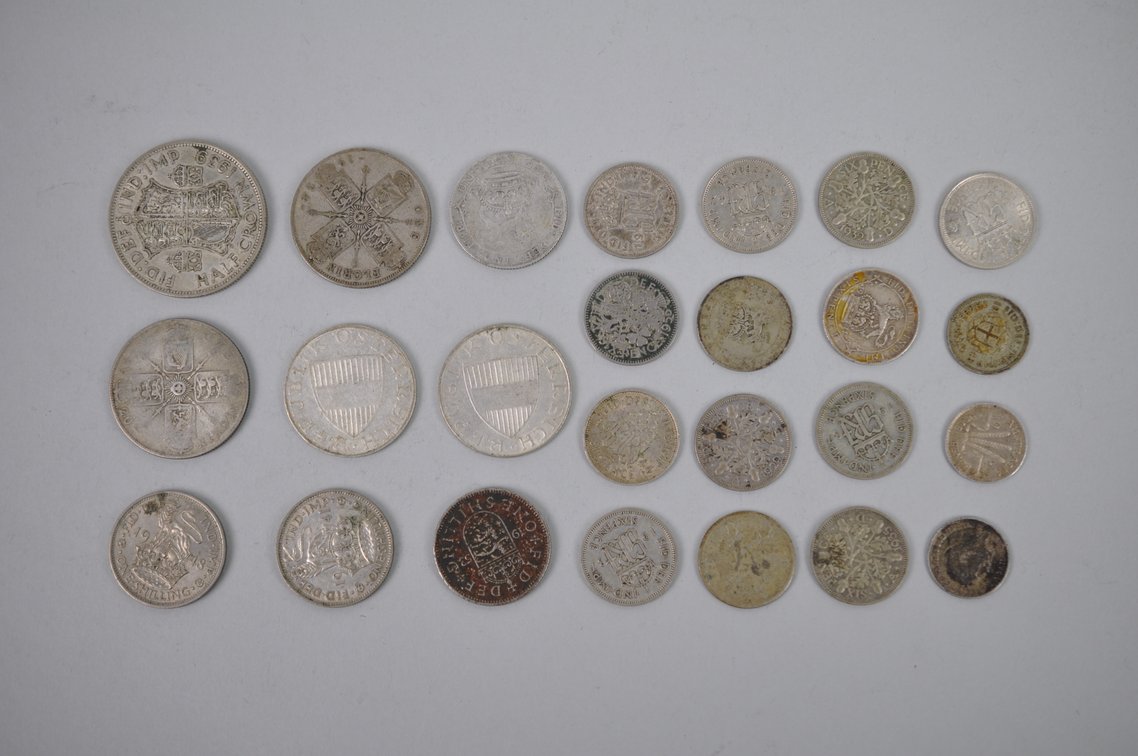 World Coins Pence and Shillings, photo 2 of 6