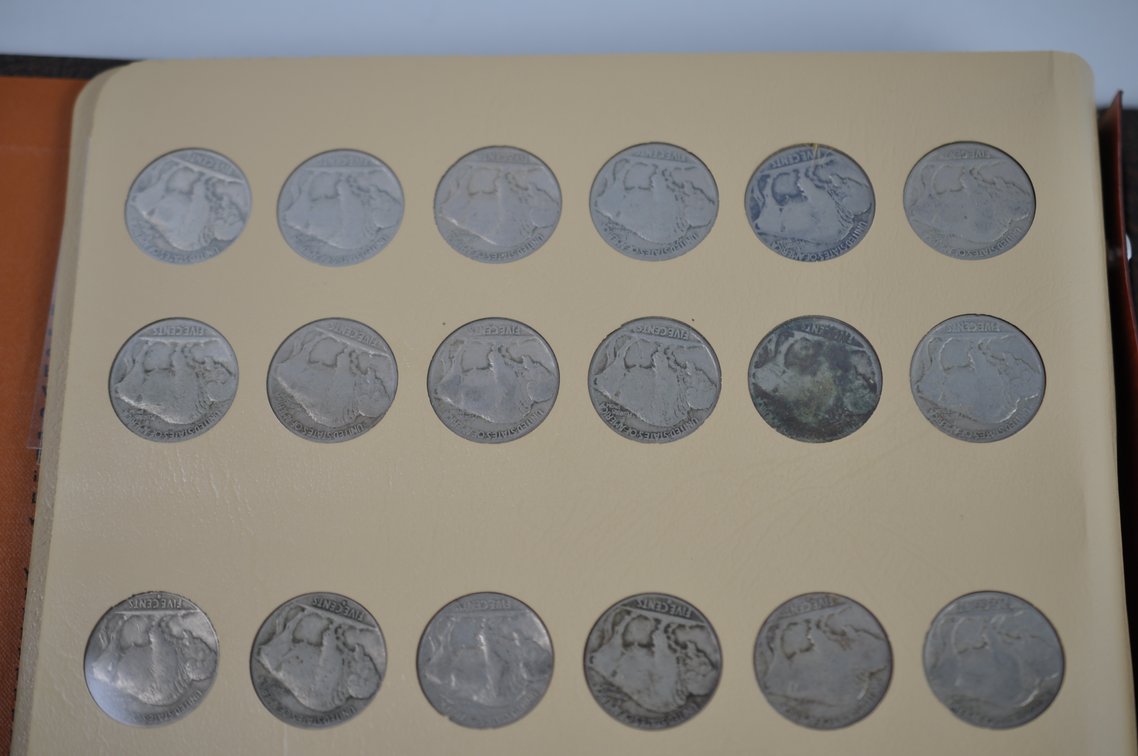 Jefferson & Buffalo Nickels, Canadian Small Cent Books, photo 35 of 37
