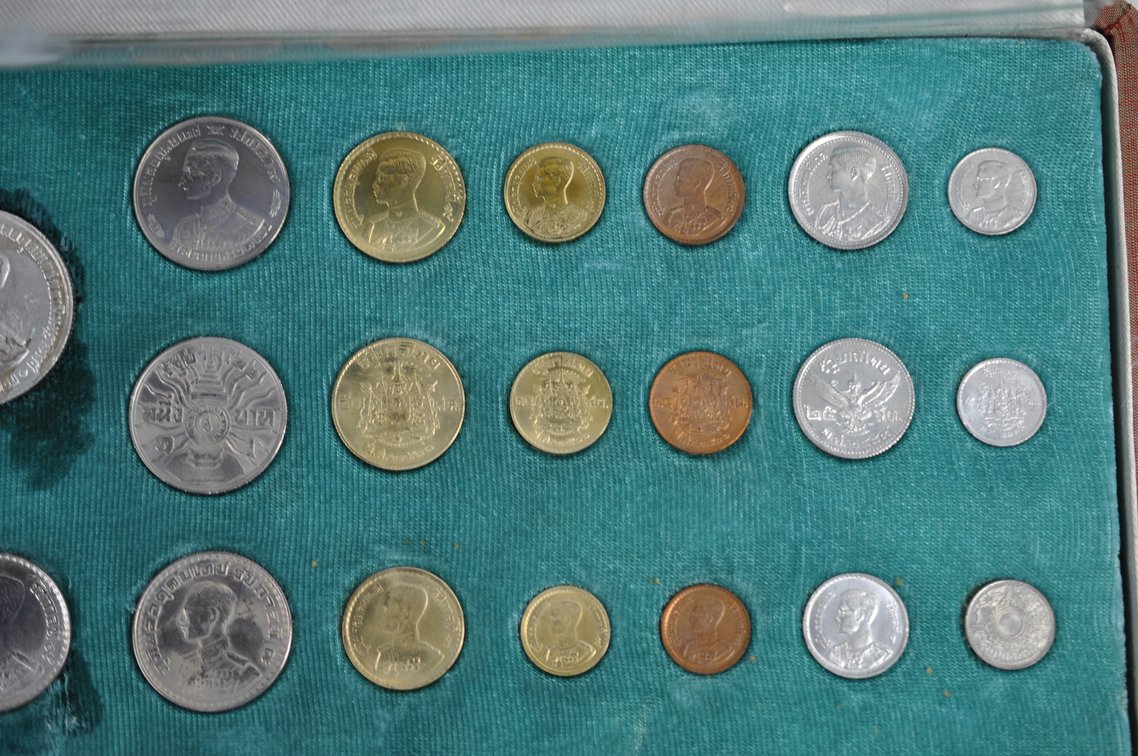 Royal Thai Mint Vintage Coinage Set, photo 5 of 8