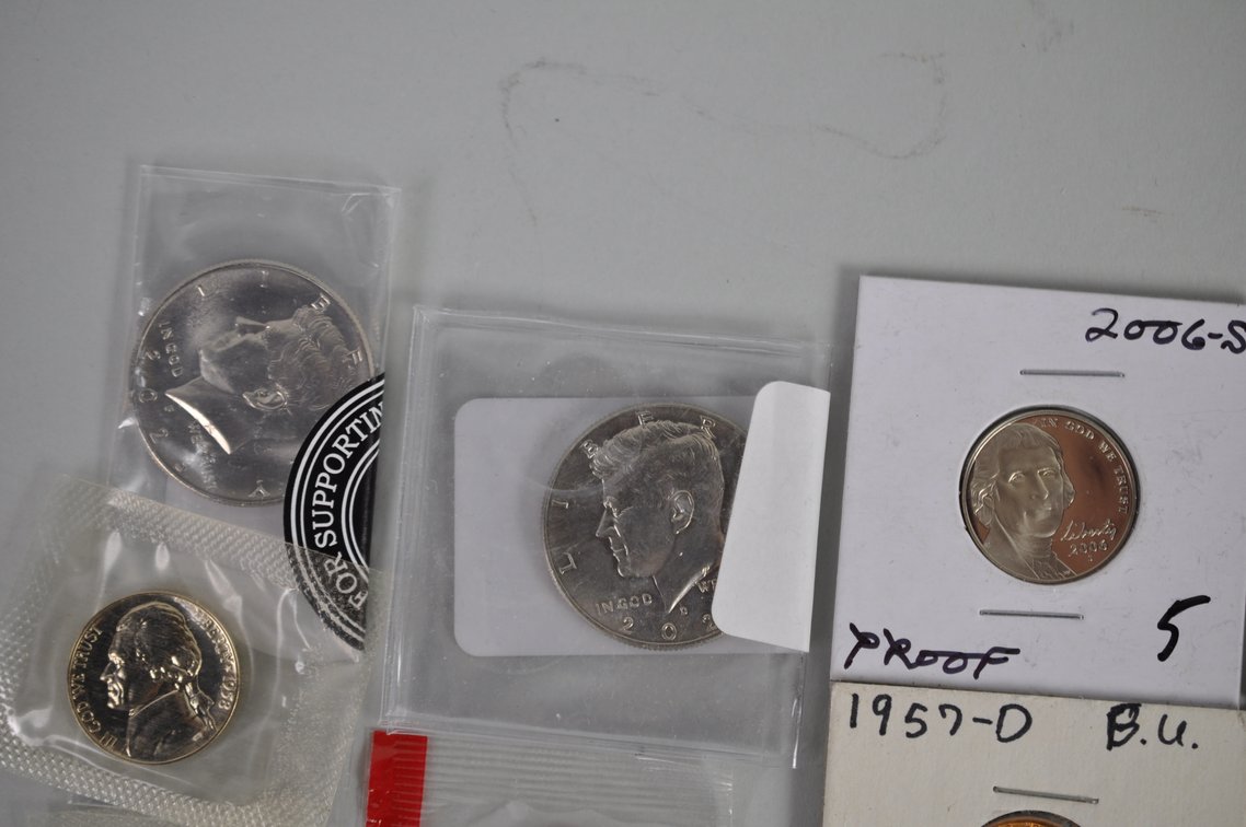 Assorted 20th and Early 21st Century Collectible Coins, photo 4 of 9