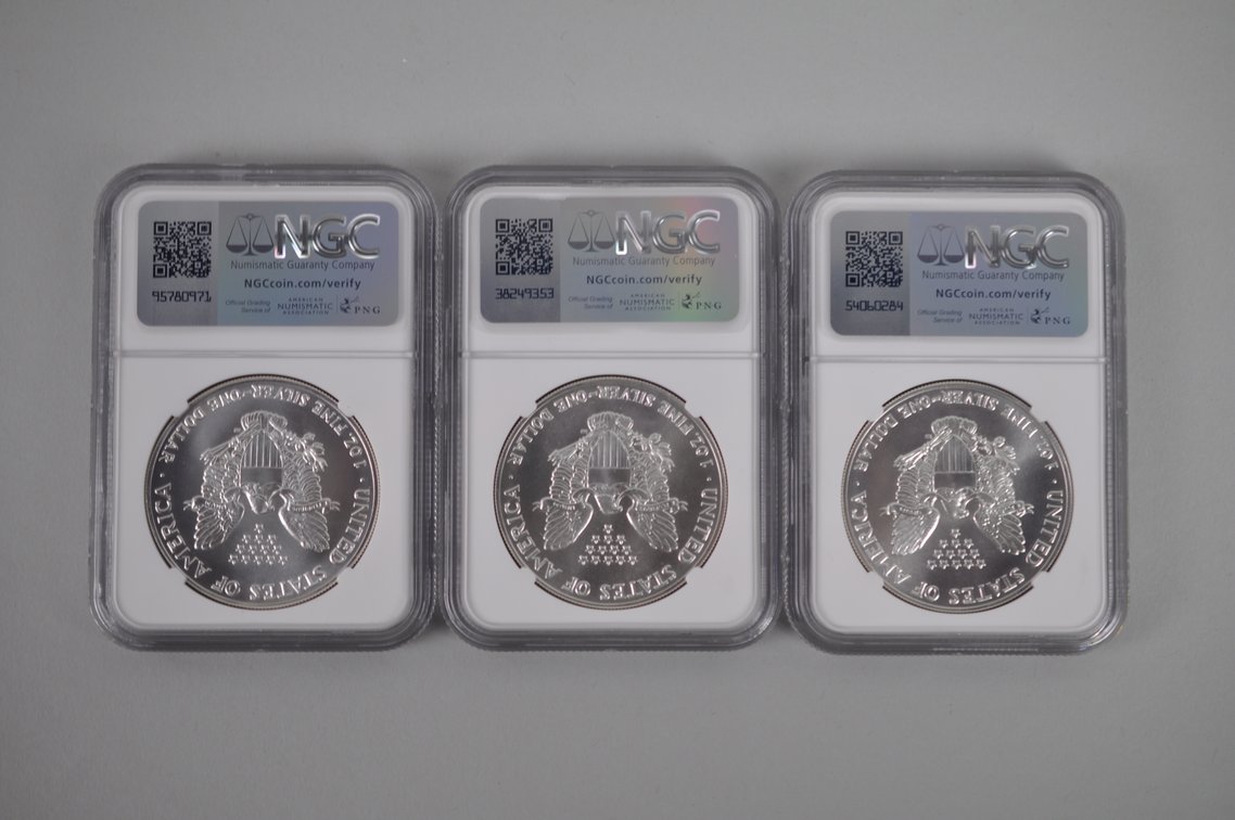 American Silver Eagles Graded MS69, photo 2 of 8