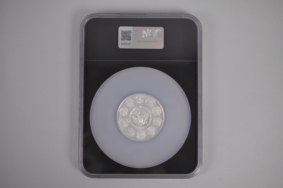 Graded Mexico Two Onzas Silver Double Dollar MS69, photo 2 of 4
