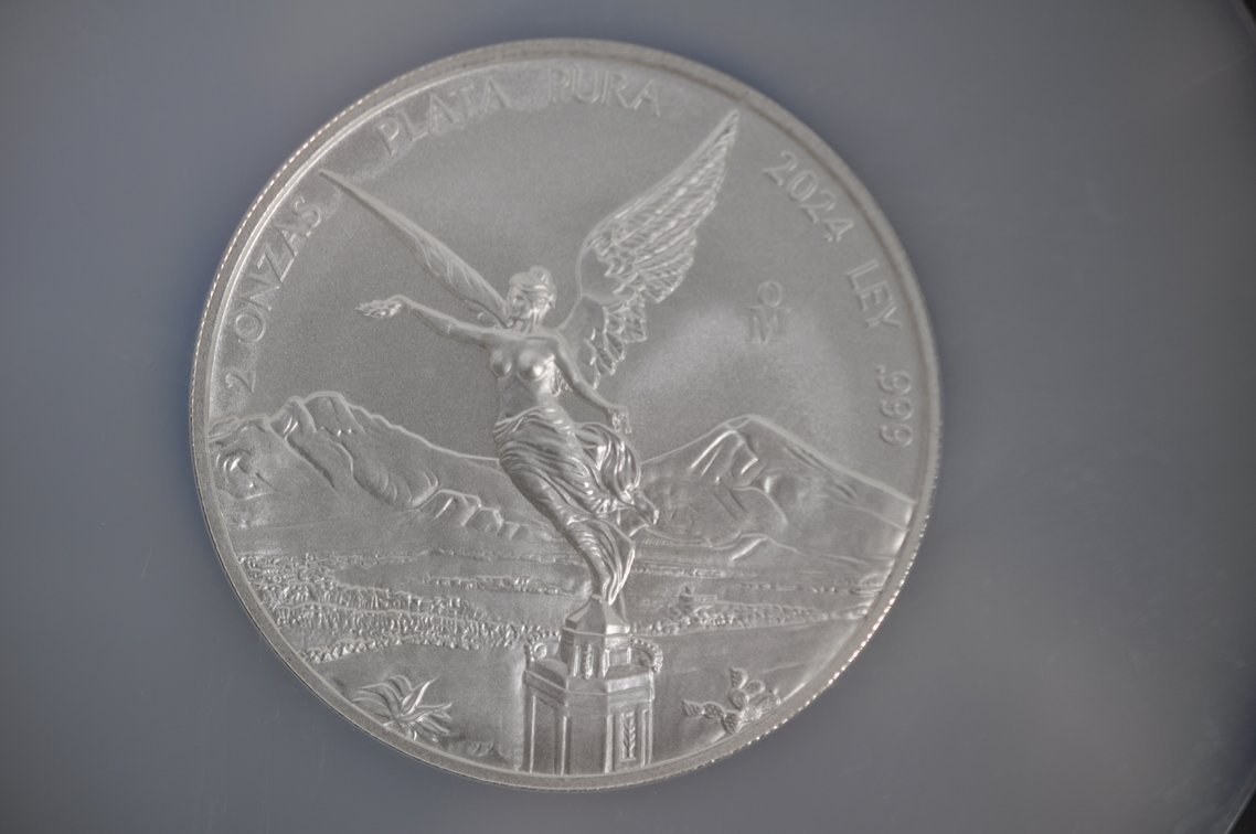 Graded Mexico Two Onzas Silver Double Dollar MS69, photo 3 of 4