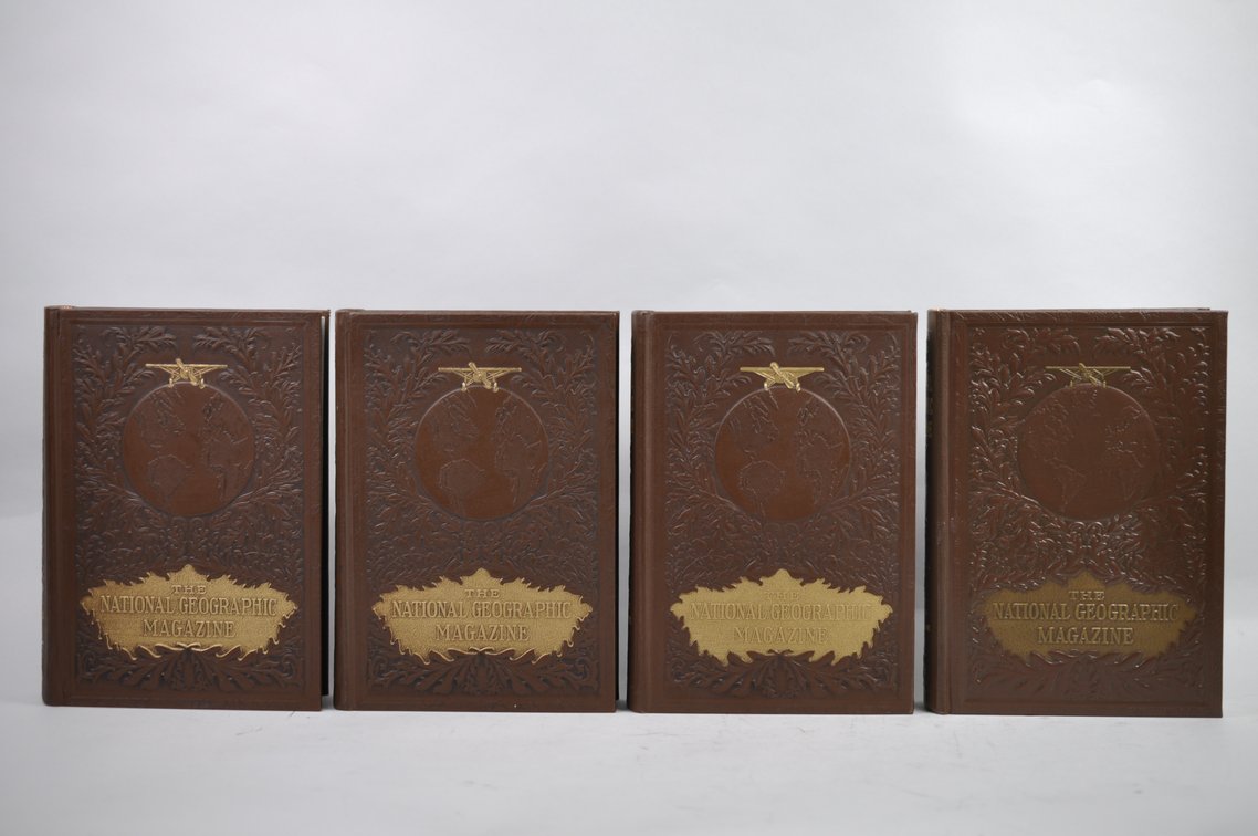 Vol. 111-118 National Geographic 1957-1960 Brown Leather Bound, photo 8 of 11