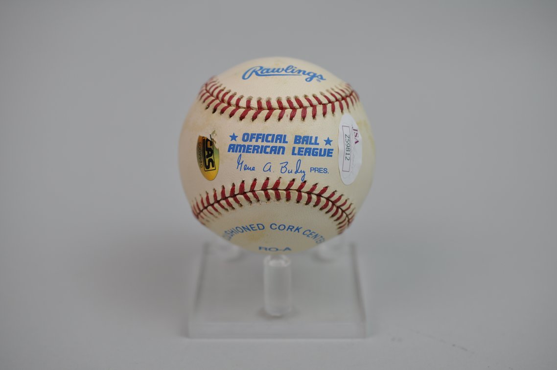 Joe Dimaggio-Signed Ball in Blue Ink, photo 4 of 12