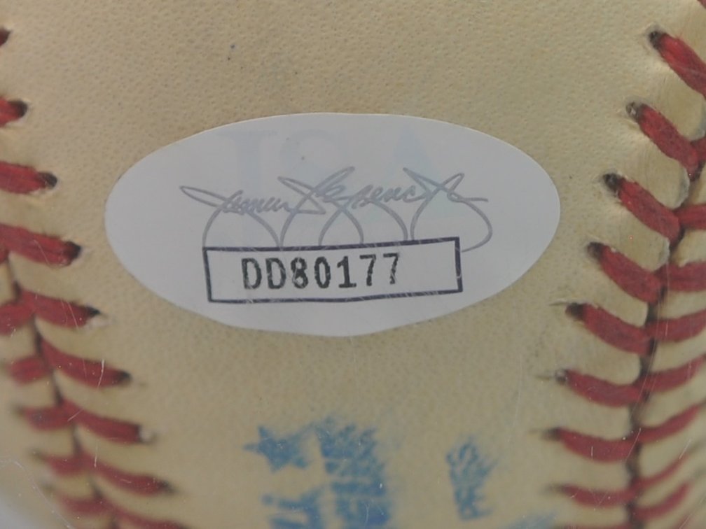 Baseball Signed by Whitey Ford, photo 3 of 9