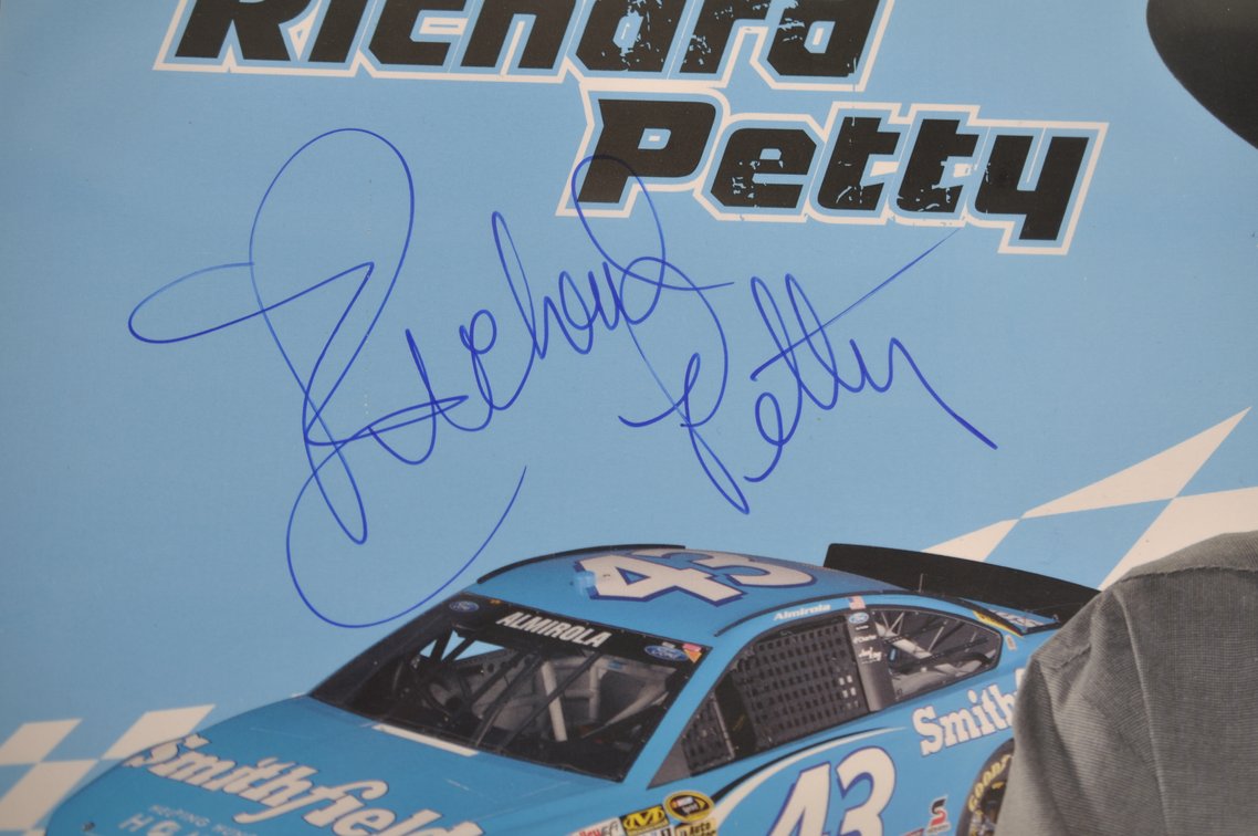 NASCAR Collection with Signed Driver Photos & Hats, photo 9 of 41