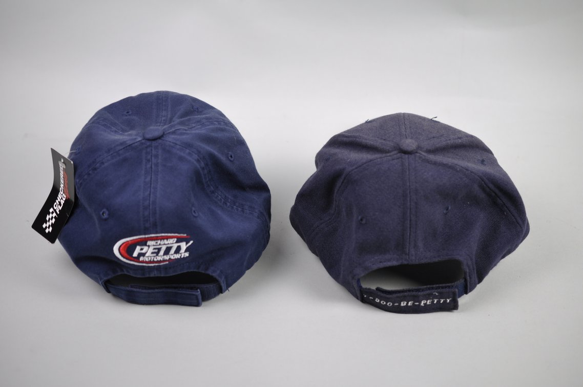 NASCAR Collection with Signed Driver Photos & Hats, photo 38 of 41