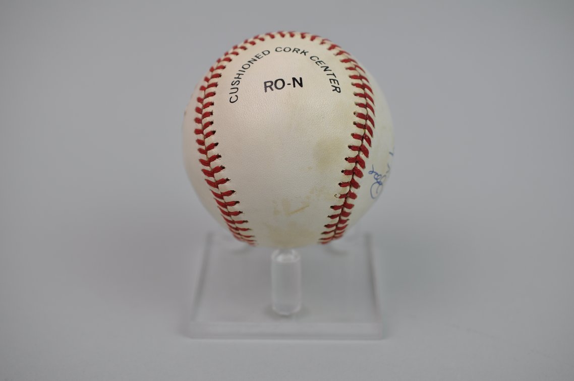 Pete Rose Inscribed Ball in 1985, photo 6 of 9