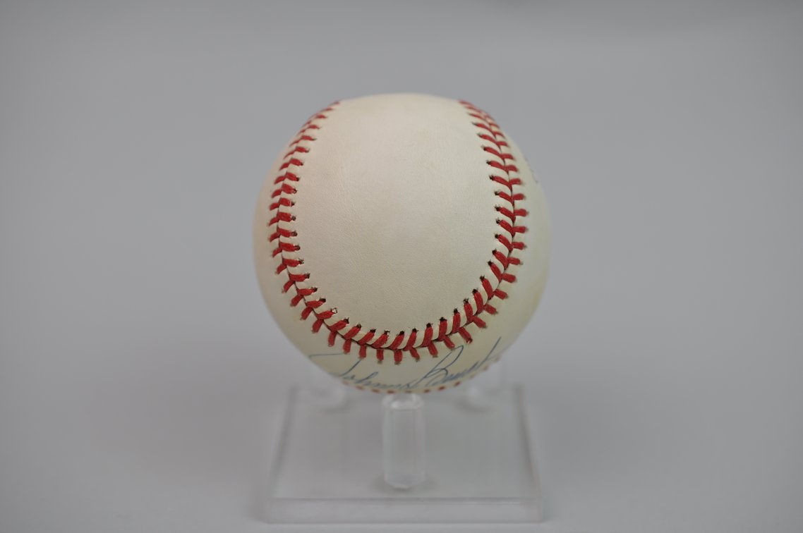 Sweet spot Signed by Johnny Bench, photo 5 of 9
