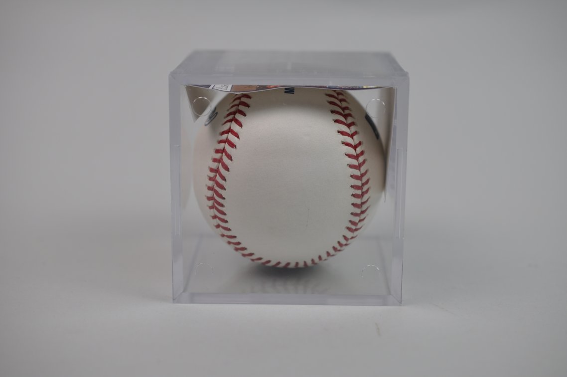 José Abreu Inscribed Baseball, photo 6 of 8