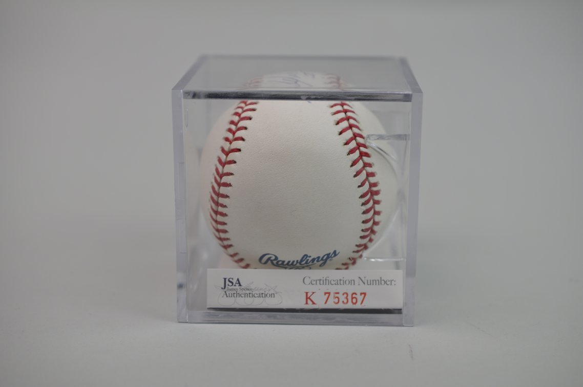 José Abreu Inscribed Baseball, photo 5 of 8