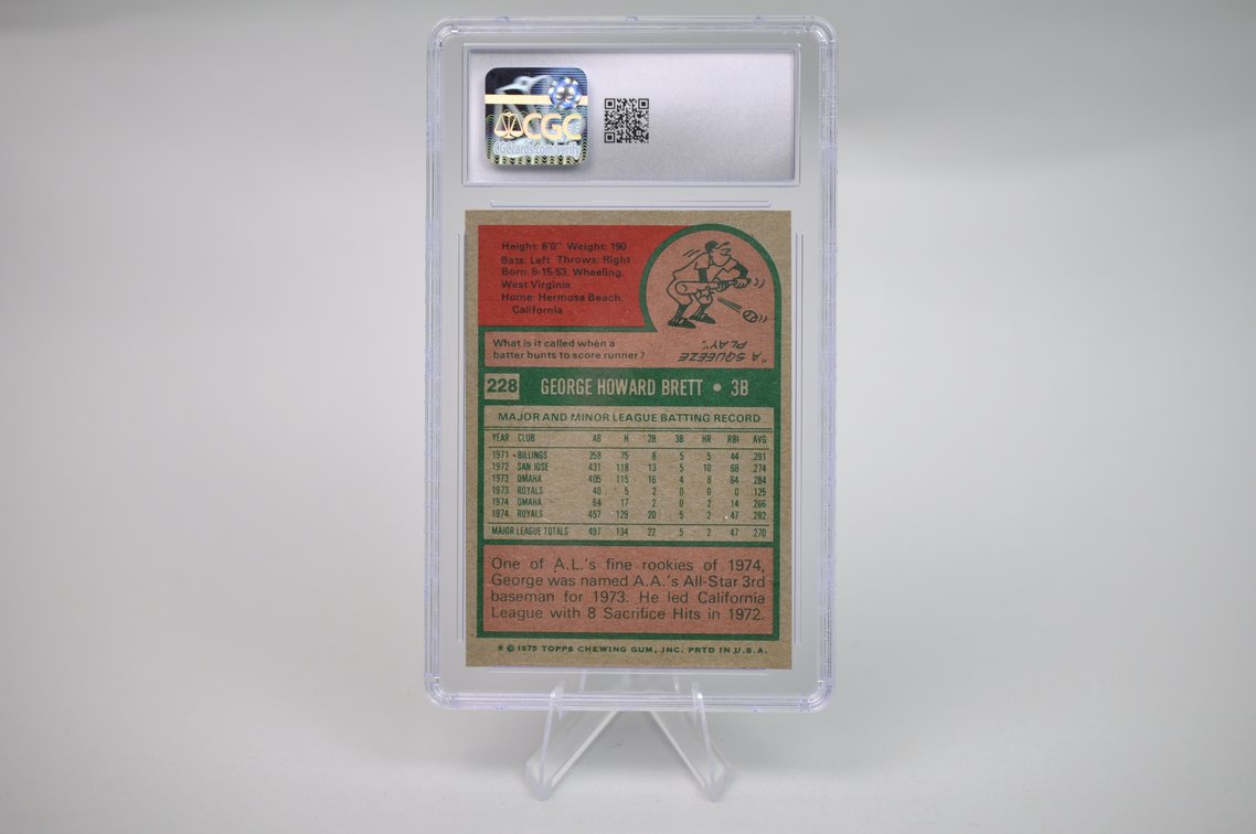 1975 George Brett #228 CGC 7 Graded Card, photo 4 of 4