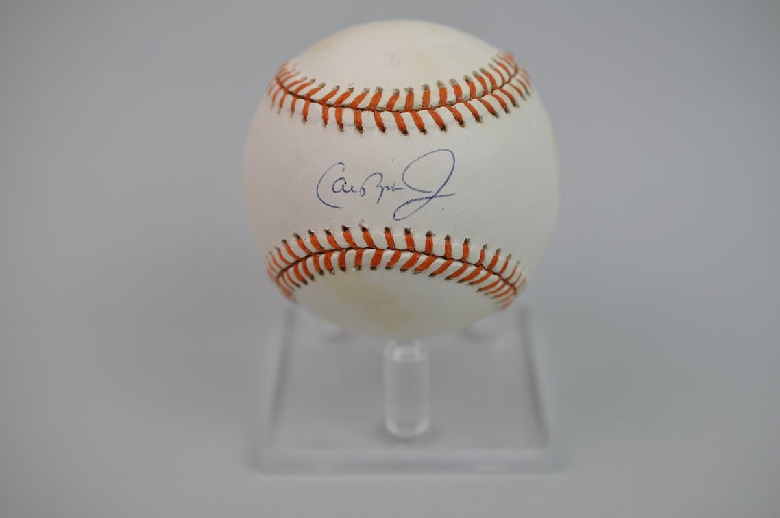 HOF Cal Ripken Jr. Signed #8 Ball & Book, photo 2 of 13