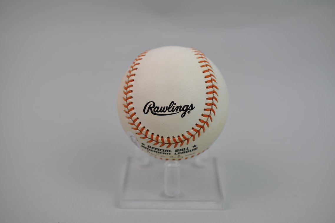 HOF Cal Ripken Jr. Signed #8 Ball & Book, photo 9 of 13