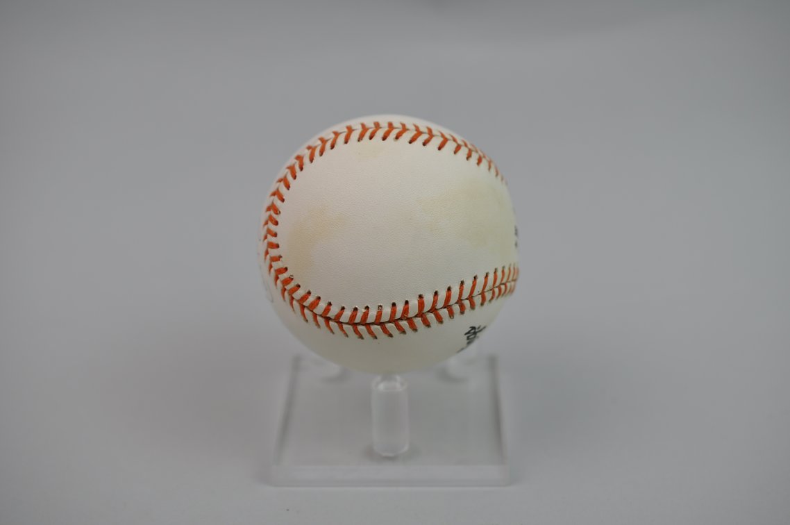 HOF Cal Ripken Jr. Signed #8 Ball & Book, photo 7 of 13