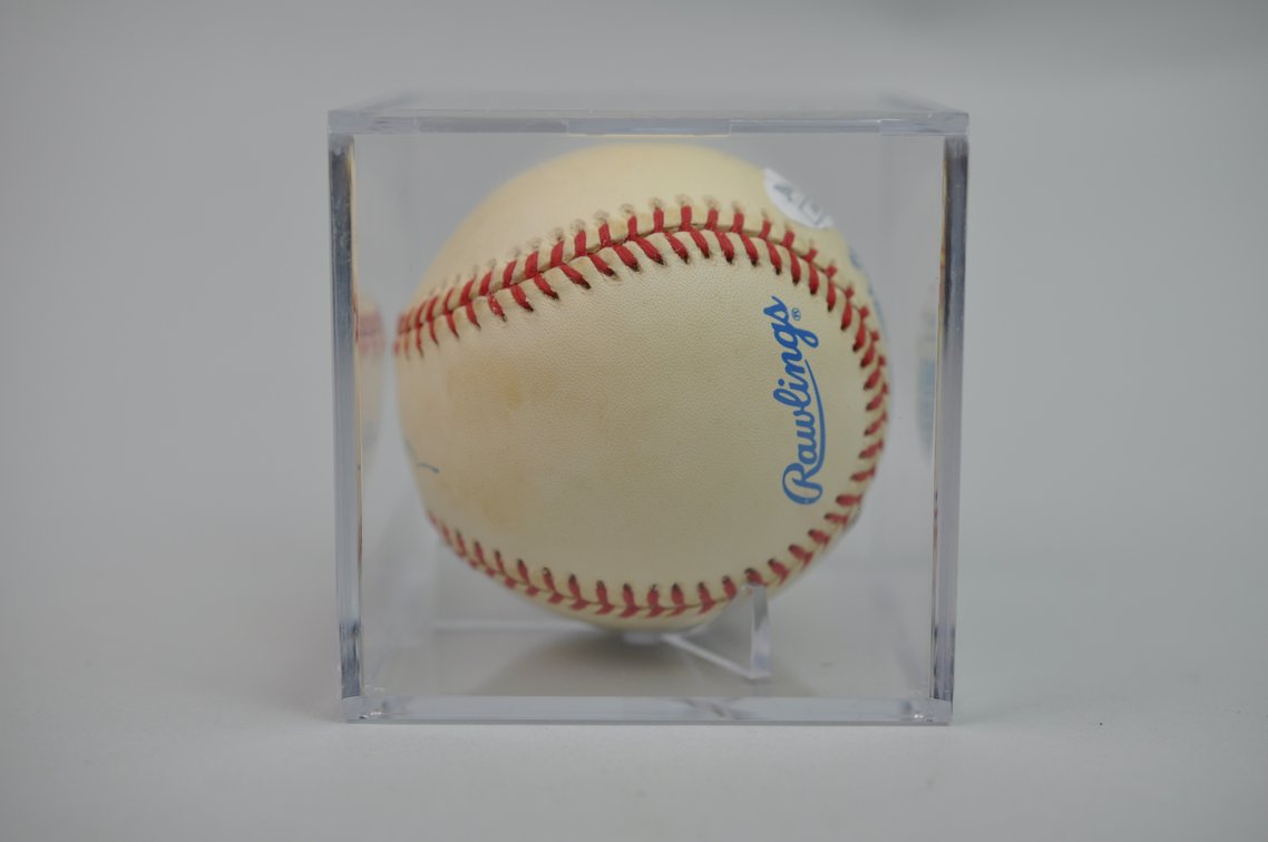 Reggie Jackson Signed Baseball, photo 5 of 7