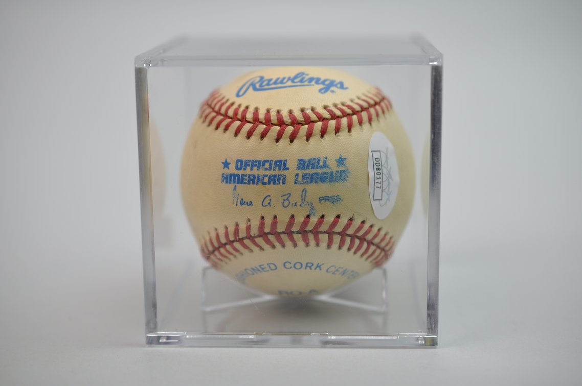 Baseball Signed by Whitey Ford, photo 5 of 9