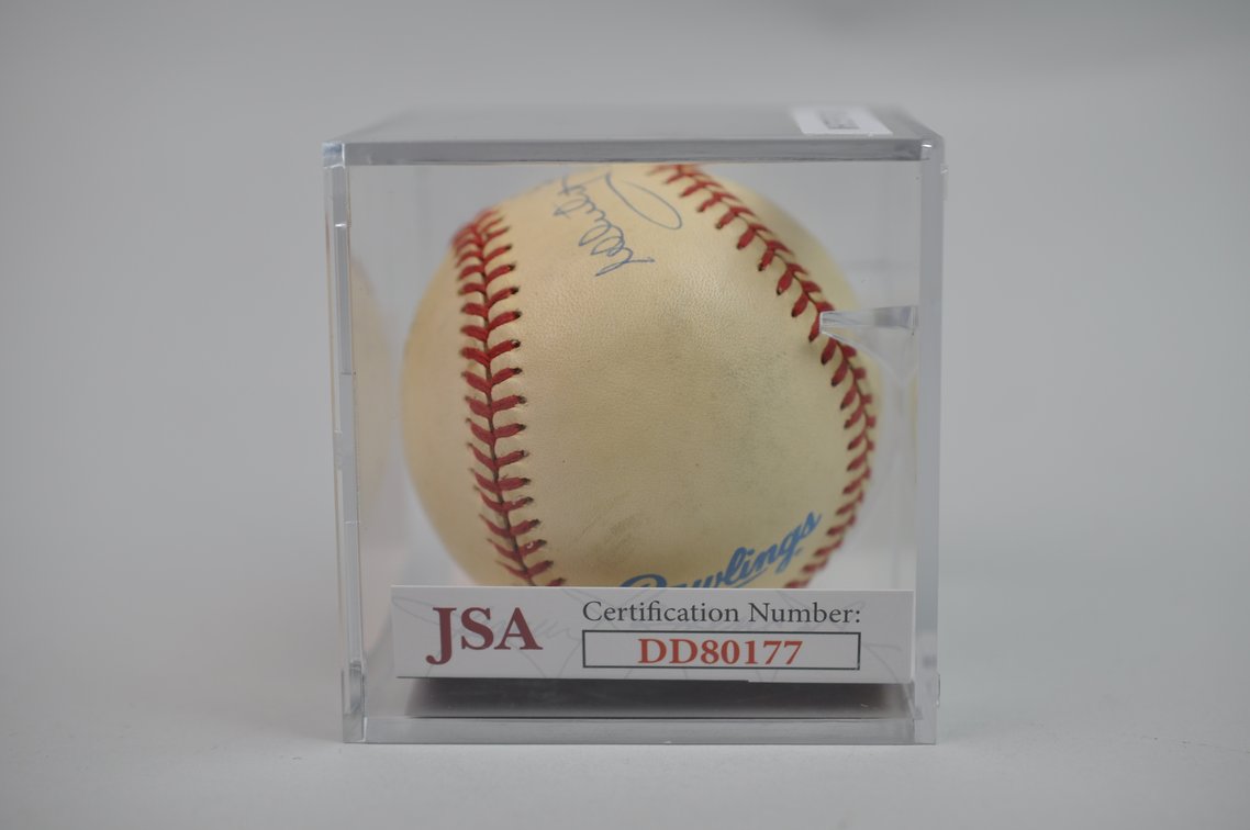 Baseball Signed by Whitey Ford, photo 4 of 9