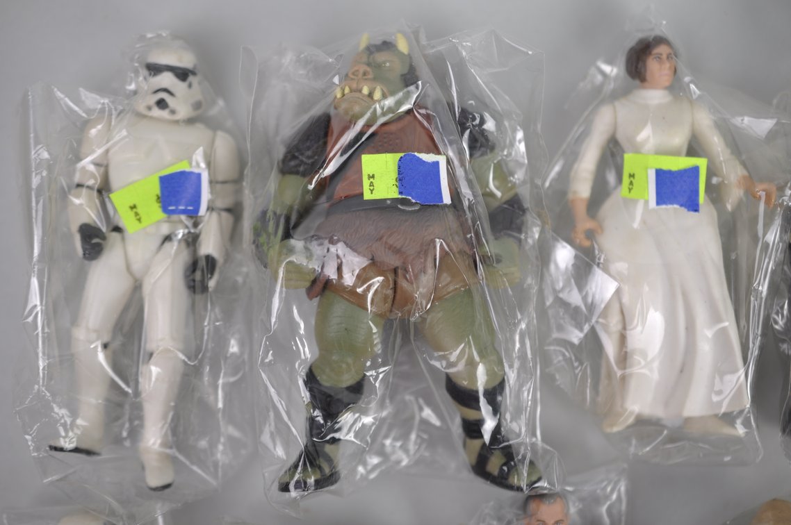 Vintage Star Wars C-3PO Case w/Figures, photo 16 of 19