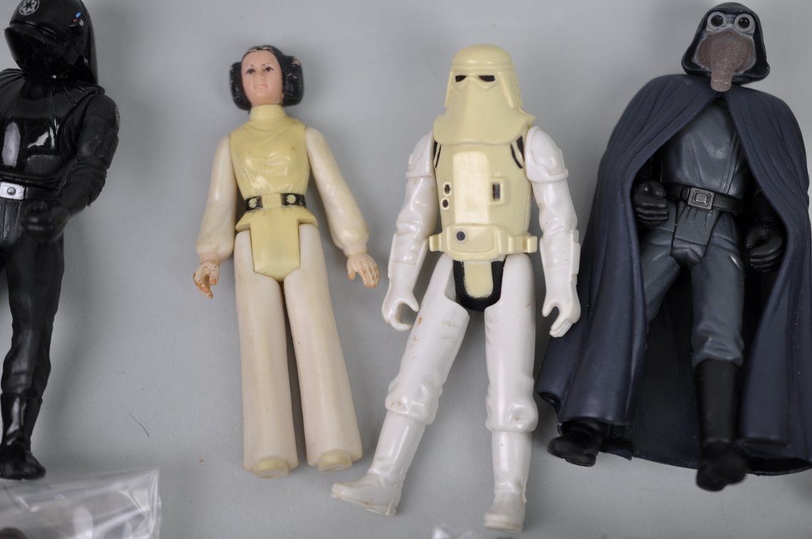 Vintage Star Wars C-3PO Case w/Figures, photo 11 of 19