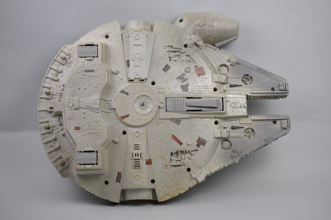 1995 Star Wars Millennium Falcon, photo 13 of 15