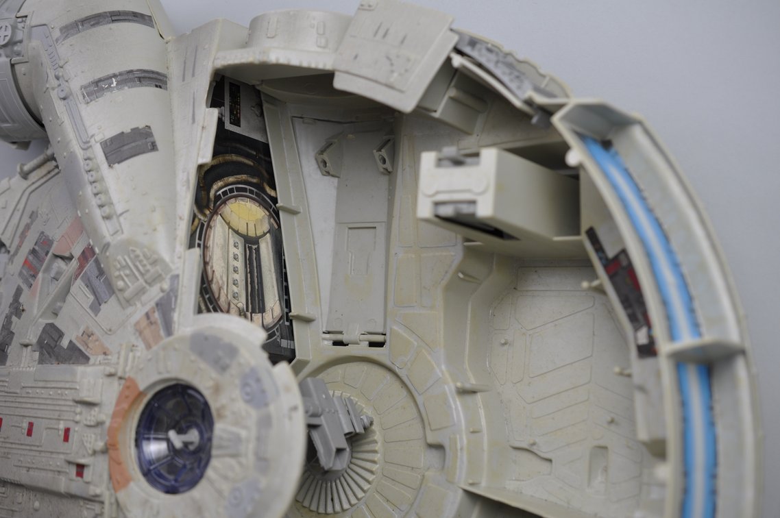 1995 Star Wars Millennium Falcon, photo 7 of 15