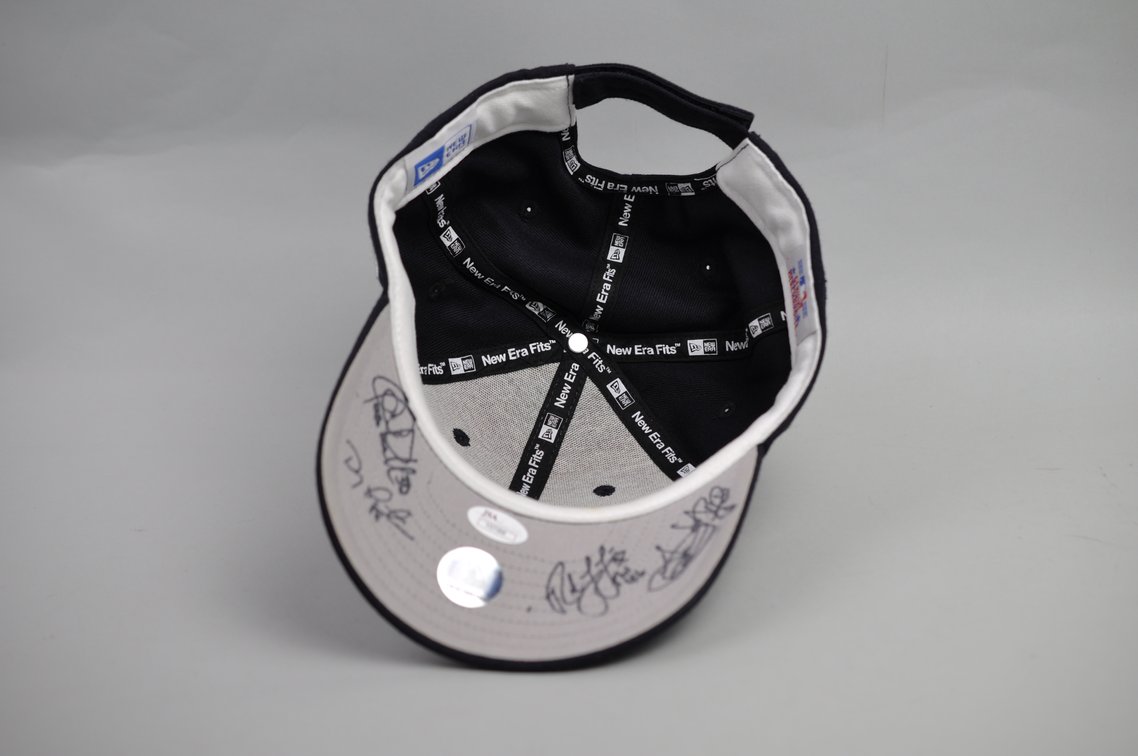 2010 Mariners Signed Hat w/LOA, photo 9 of 16