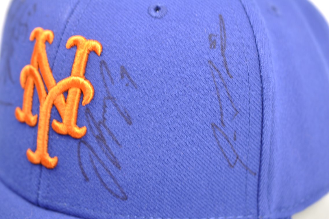 2011 Signed Mets Hat with LOA, photo 3 of 14