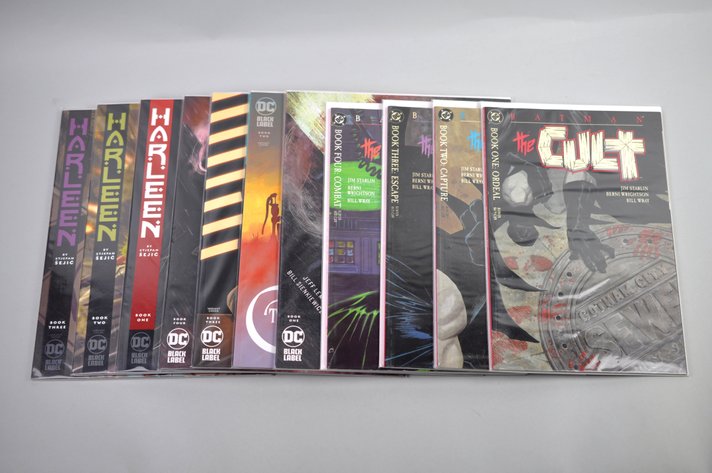 Harleen, The Question, & The Cult Comic Sets