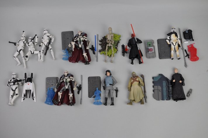 Collection of Star Wars Action Figures