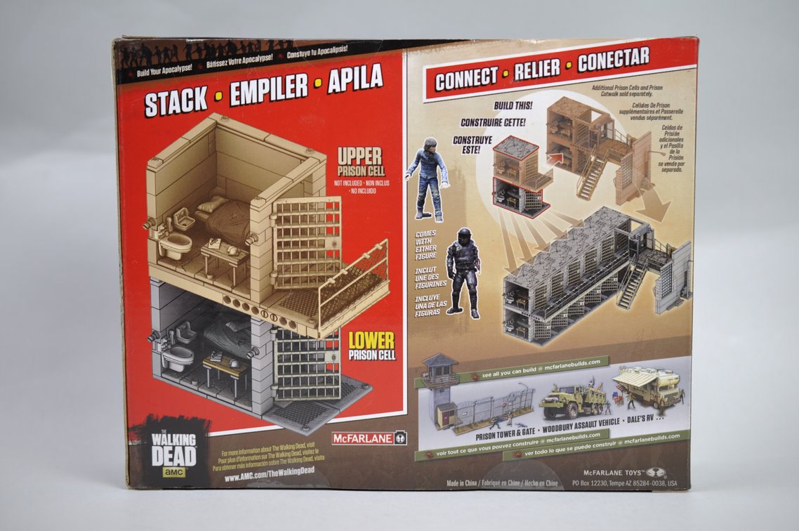 Walking Dead: Buildings, Cards, and Books, photo 18 of 20