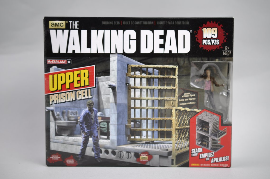 Walking Dead: Buildings, Cards, and Books, photo 15 of 20