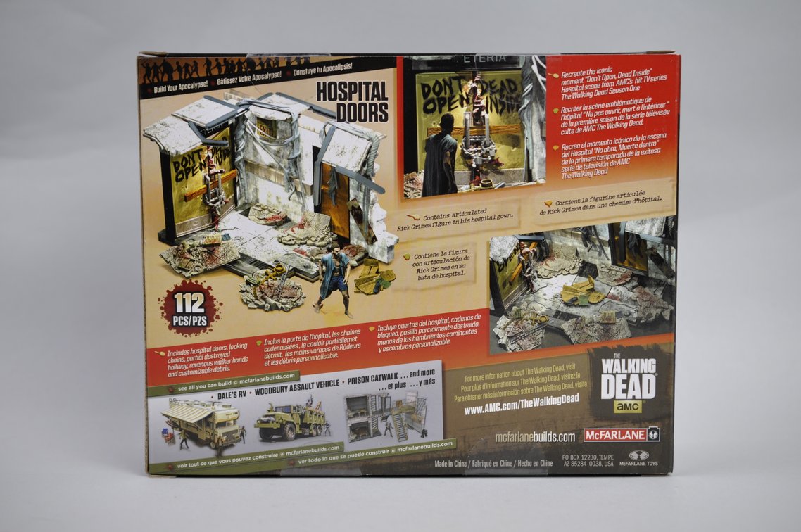 Walking Dead: Buildings, Cards, and Books, photo 20 of 20