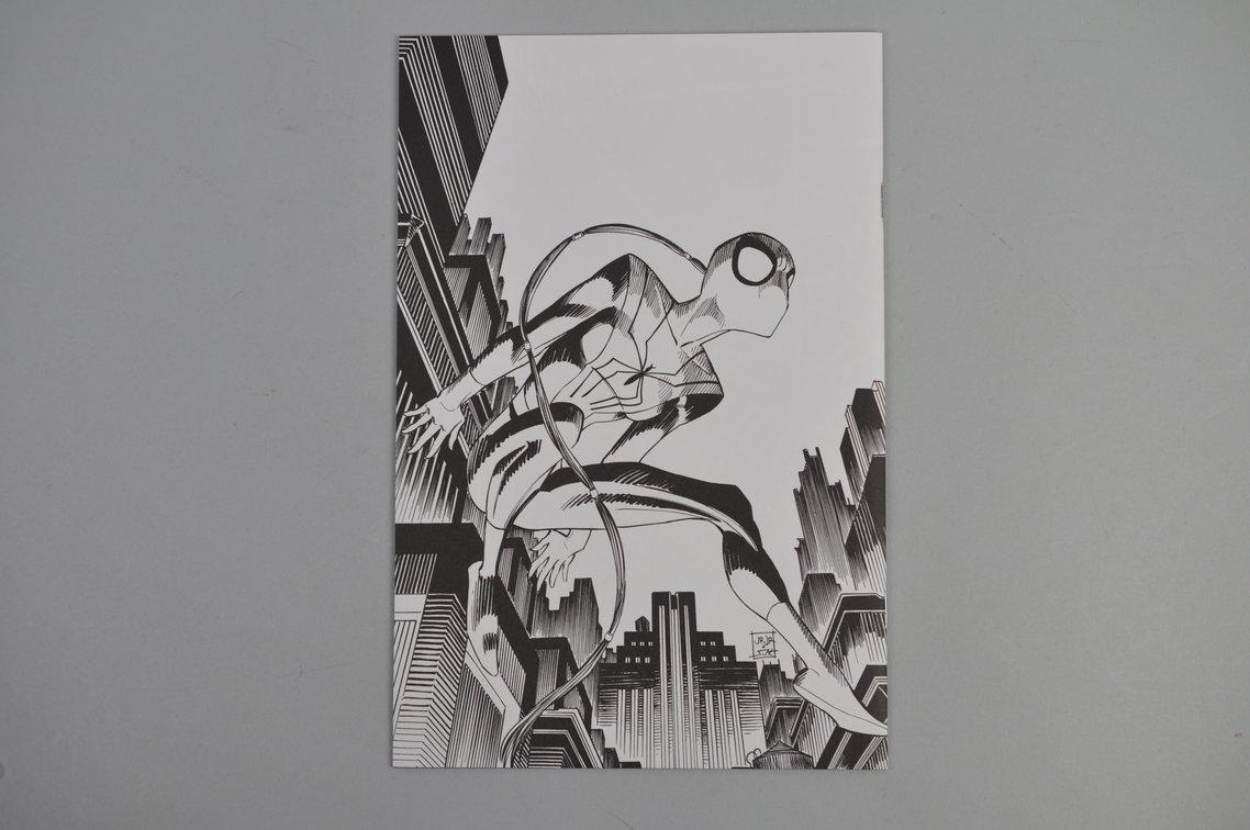 Signed Spider-Woman #1 Comic with Marvel COA, photo 2 of 4